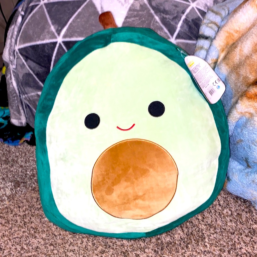 16 in Avacado Original Squishmallow NWT